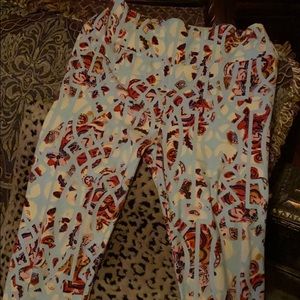 Lulu Roo knit legings